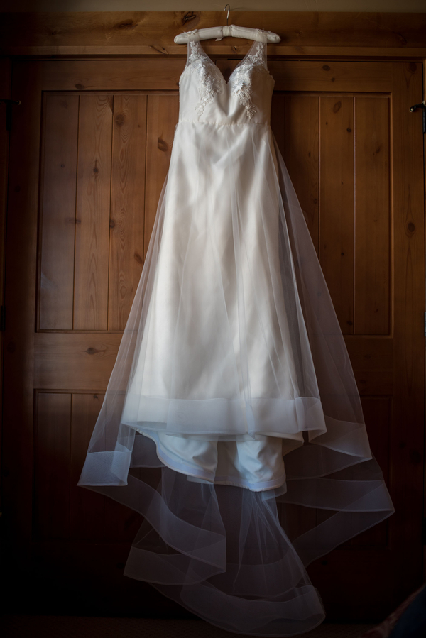 Gaynor_Ramey_DaveShillingPhotography_TahoeMountainClubWeddingLeyaandChris01_low
