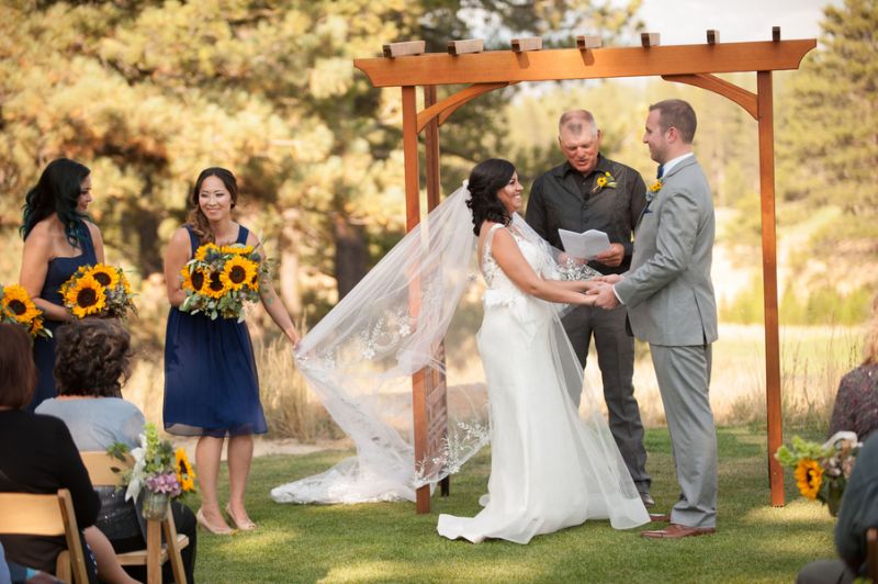 Gaynor_Ramey_DaveShillingPhotography_TahoeMountainClubWeddingLeyaandChris266_low