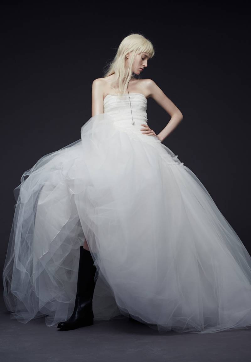 Gorgeous And Edgy Vera Wang Wedding Gowns United States Gallery Item 3