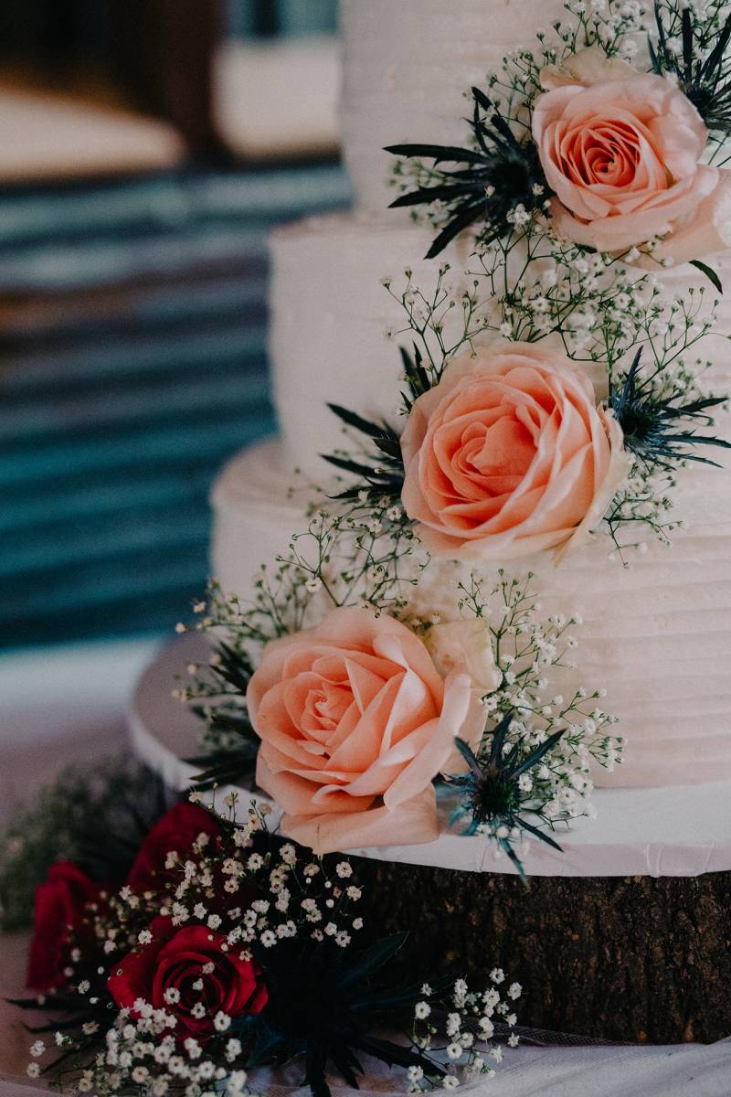 farm chic wedding cake, white wedding cake with peach flower accents