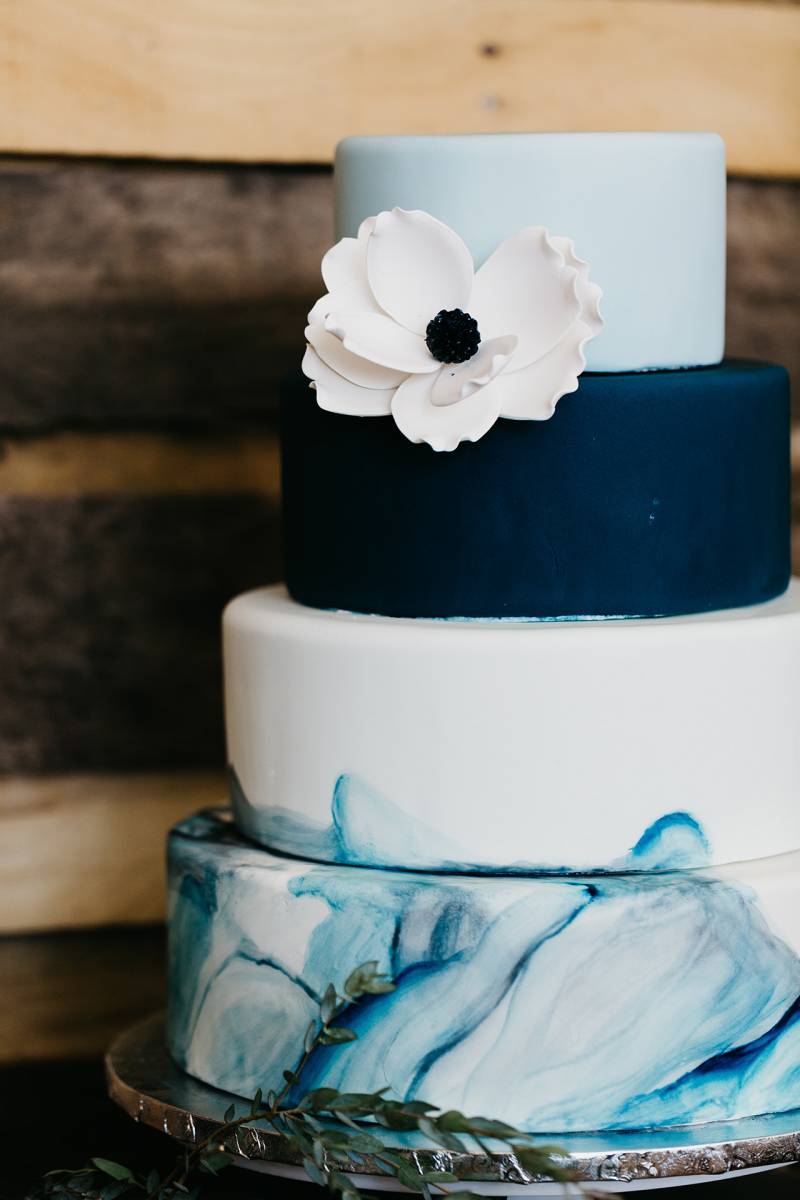 blue watercolor cake navy blue dusty blue cake