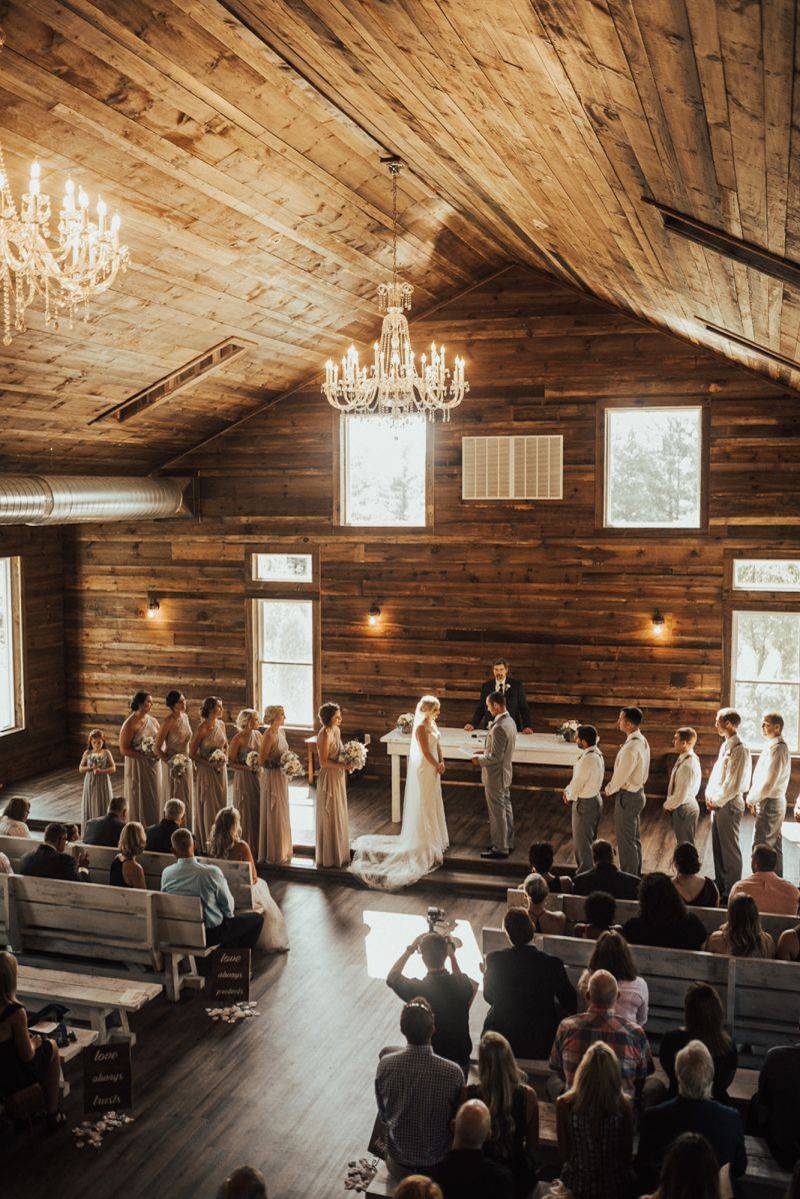 TOP WEDDING CEREMONY VENUES IN MADISON, WISCONSIN