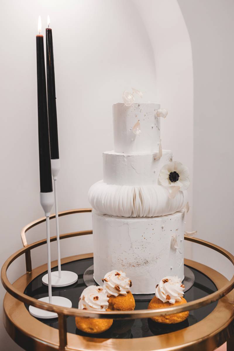 2023 WEDDING CAKE + DESSERT TRENDS Madison Wedding Inspiration