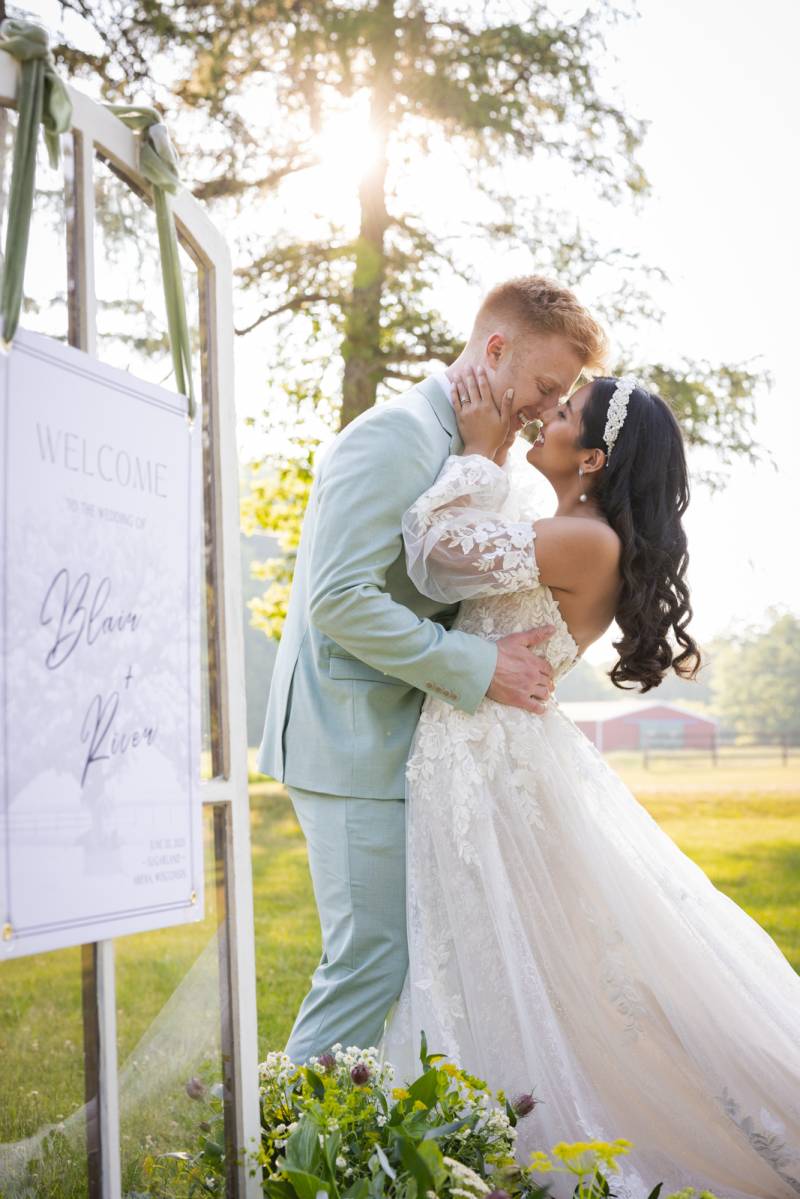 A SOFT SAGE + PISTACHIO GREEN GARDENINSPIRED WEDDING DESIGN WITH