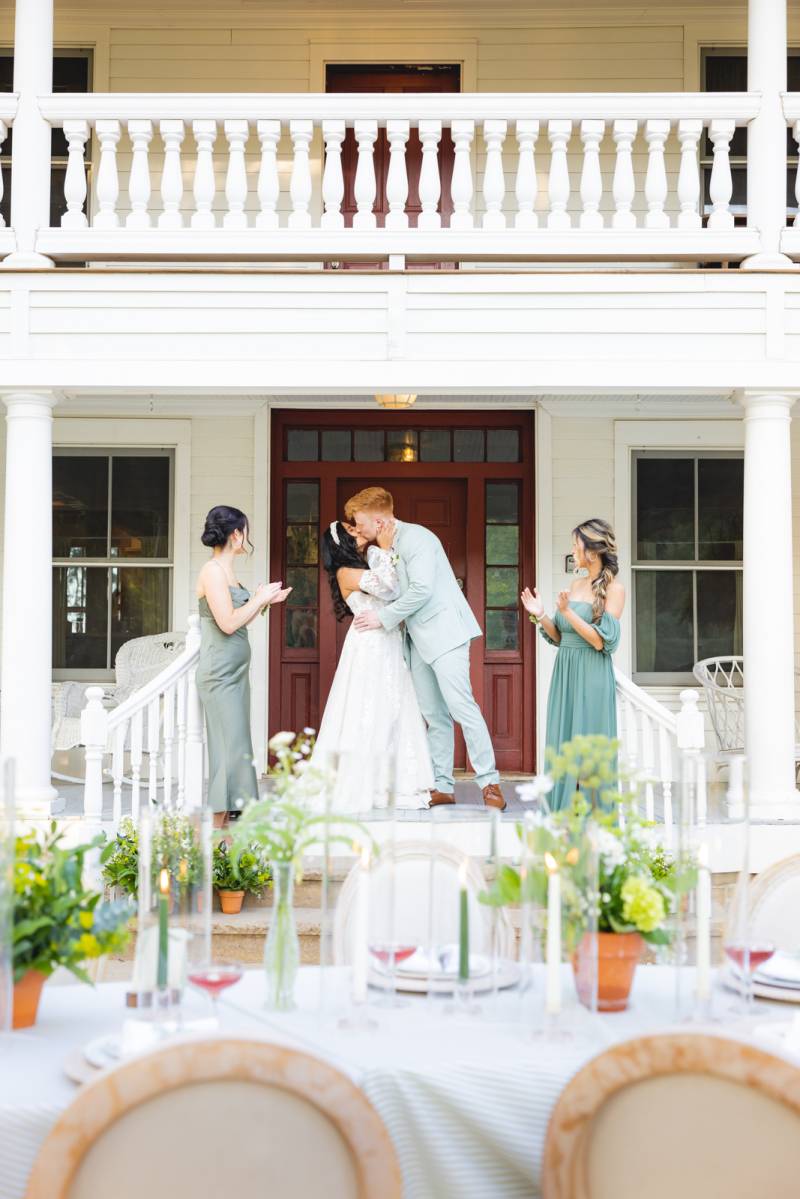 A SOFT SAGE + PISTACHIO GREEN GARDENINSPIRED WEDDING DESIGN WITH