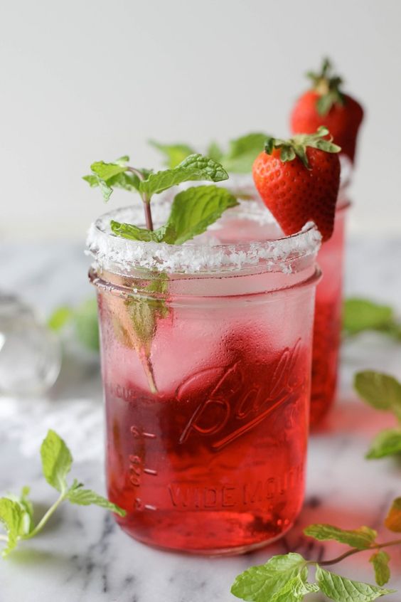 Fun Drinks to Put on a Cocktail Hour List