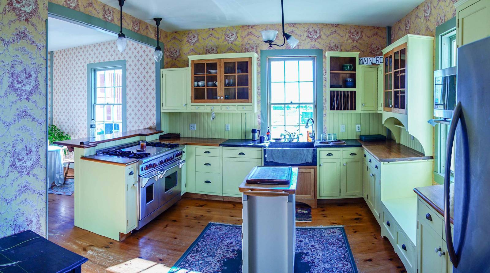 Introducing Kingston Place Benson Gallery Item 10