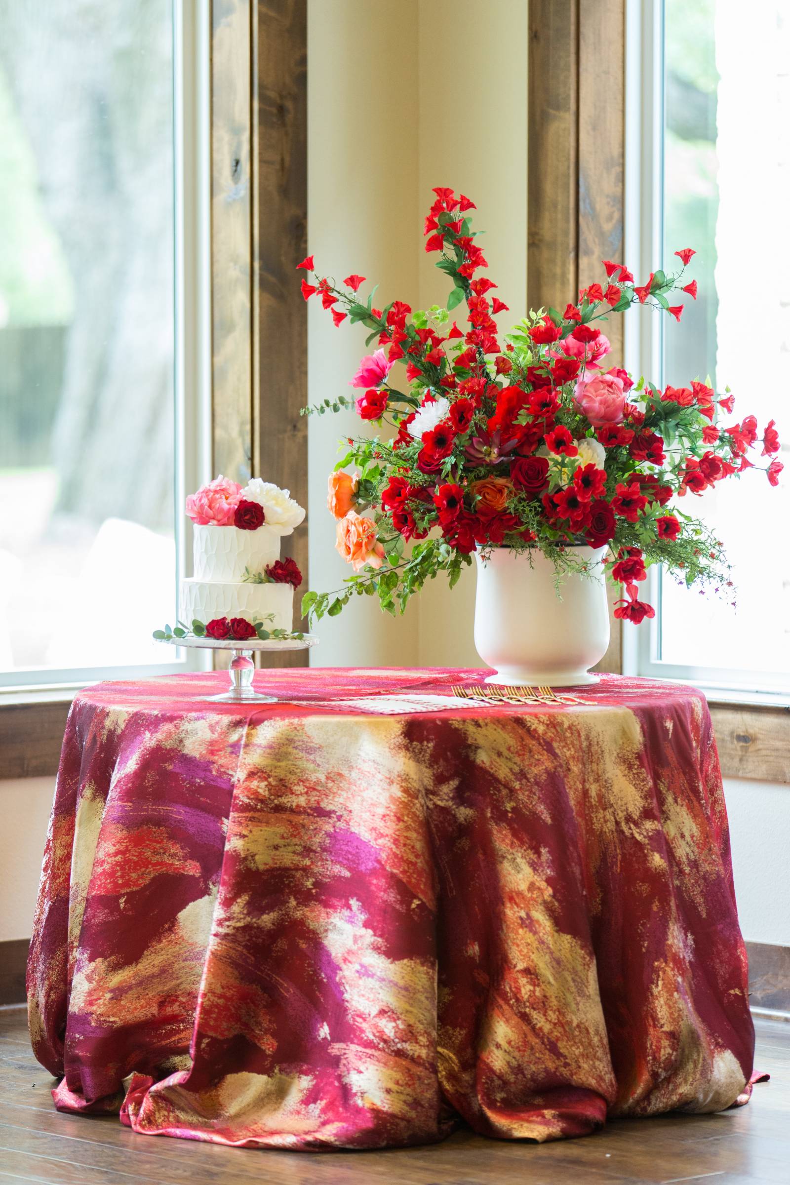 Cake table