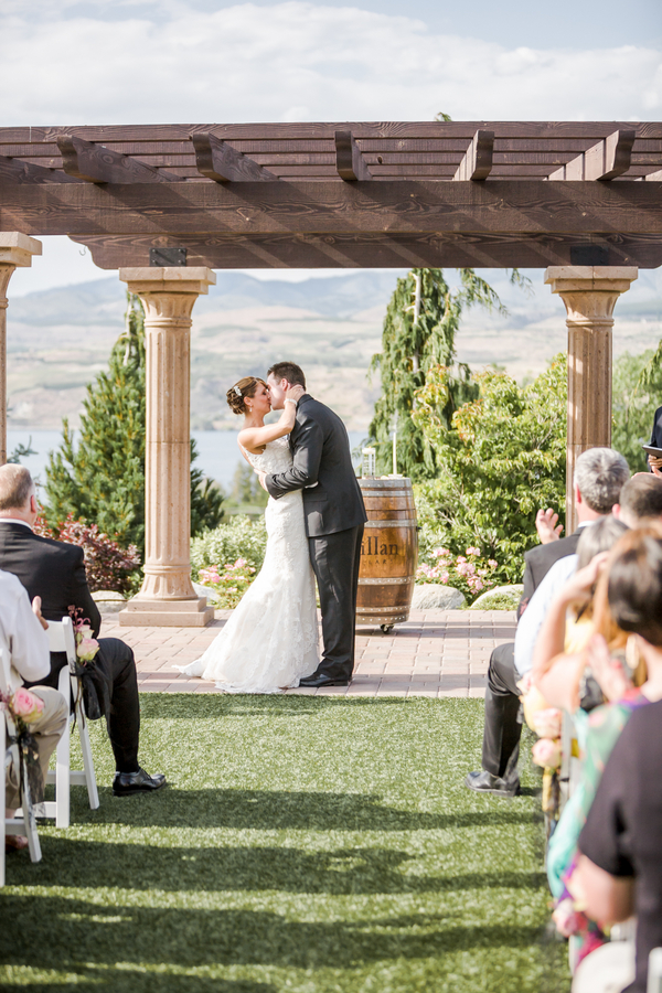 Morris_Nybo_Jacquelynn_Brynn_Photography_TsillanChelanWedding086_low