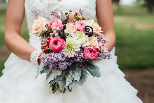 Bouquet by Dragon Flower Design, Photo by 2ee's Photography