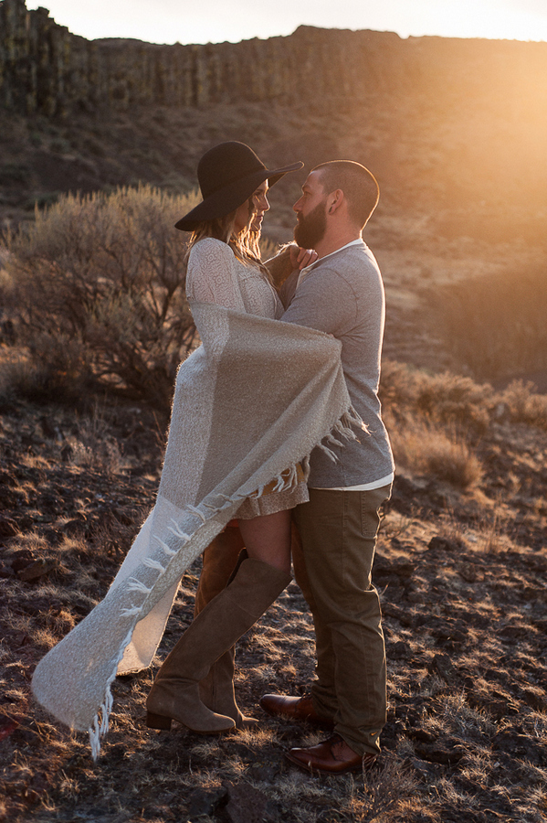 Organic Engagement in Vantage on Apple Brides