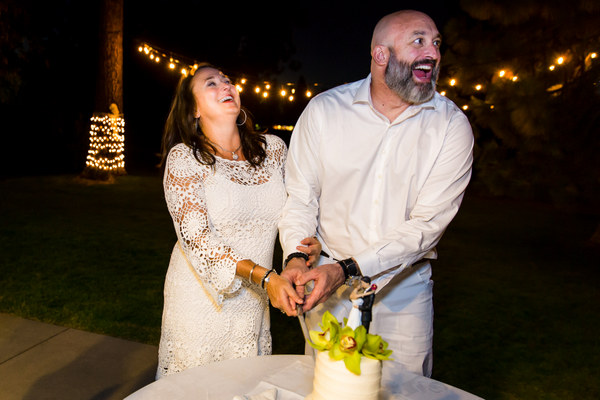 Intimate Backyard Wedding on Apple Brides by Jerome Pollos Photography