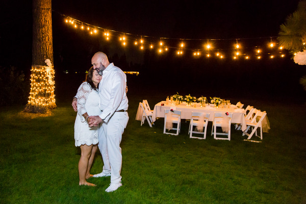 Intimate Backyard Wedding on Apple Brides by Jerome Pollos Photography