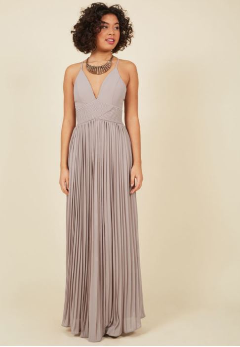 10 Bridesmaid Dresses That Your Ladies Will LOVE!