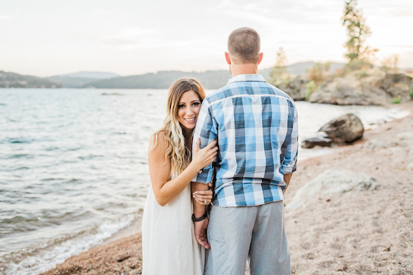 Sweet & Simple Lakeside Engagement Session
