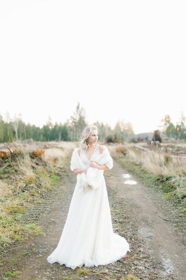 A Light + Airy Styled Shoot Dripping With Romance