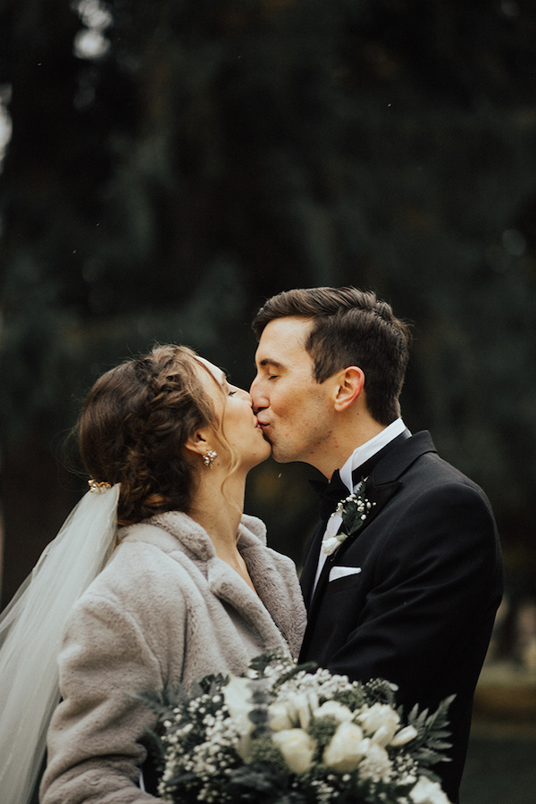 Classically Beautiful Wedding With Plenty Of "Something Blues"