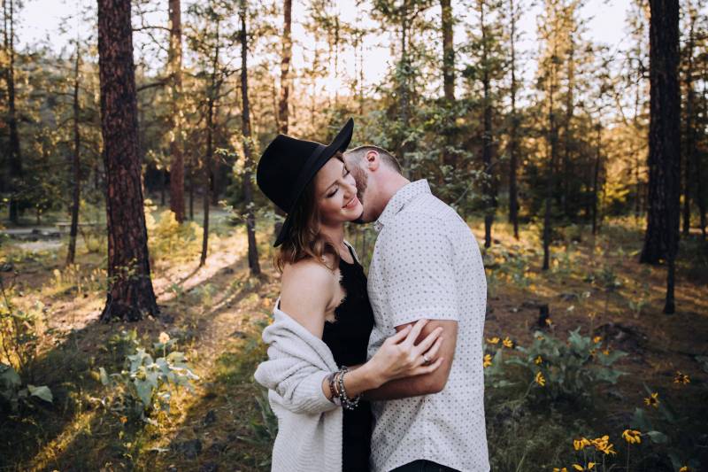 Stylish Riverside Engagement At Bowl And Pitcher on Apple Brides