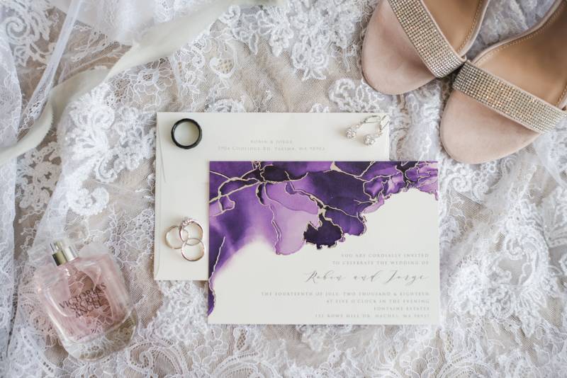 Romantic and Thoughtful Estate Wedding on Apple Brides
