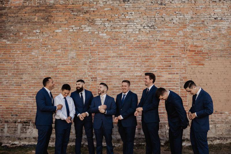Organic, Warm Fall Wedding in Spokane on Apple Brides
