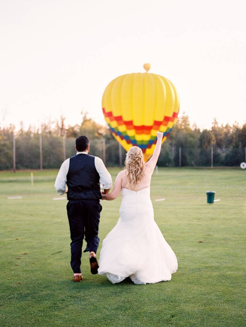 Whimsical Summer Wedding With Hot Air Balloons Spokane Real Wedding