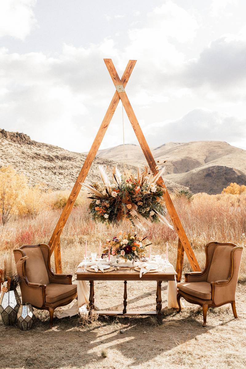 Cozy Sunset Boho Canyon Shoot on Apple Brides