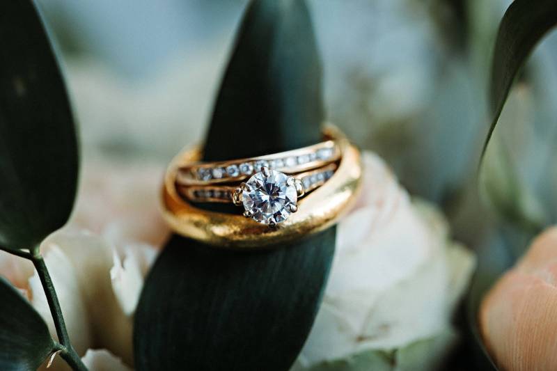 Westside Waterfront Fall Wedding on Apple Brides