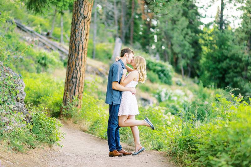 Charming Lakeside Engagement Shoot On Apple Brides