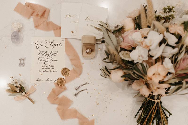 Intimate Fall Elopement At Lake Crescent on Apple Brides