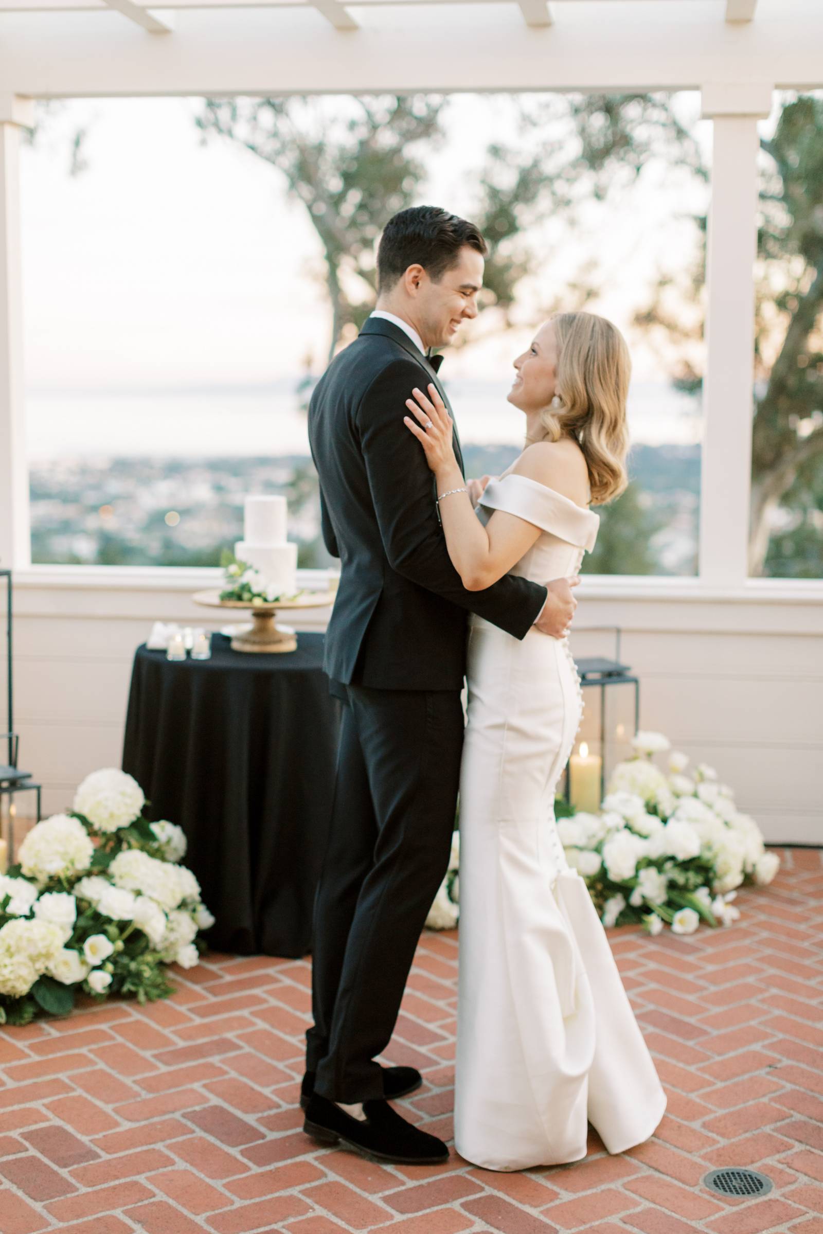 bride, groom, suit, dress, gown, first dance