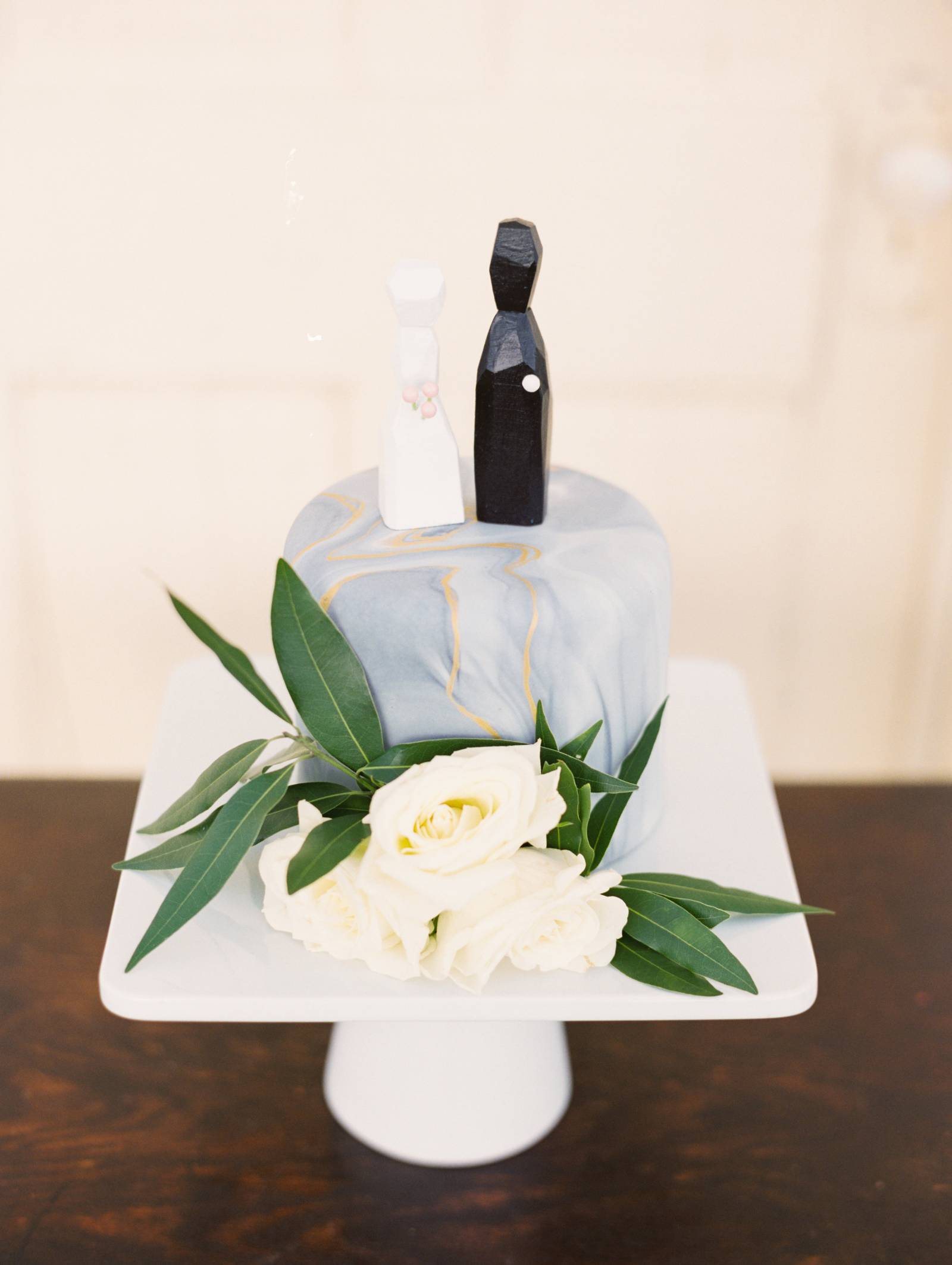 modern wedding cake inspiration