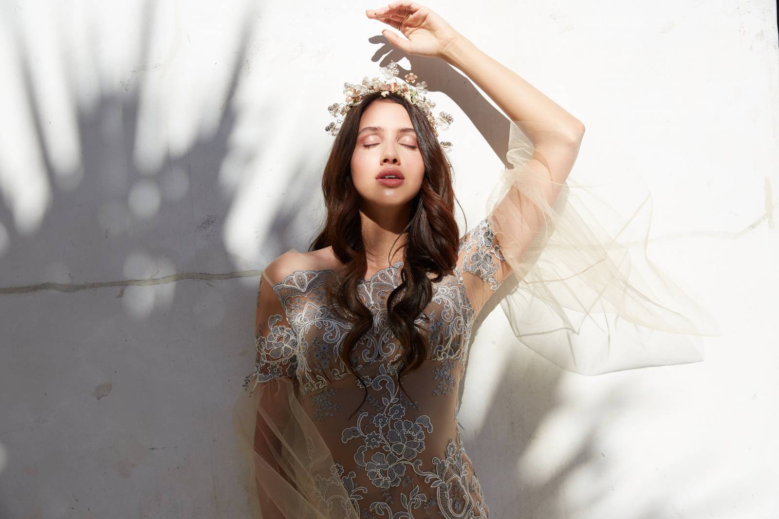 Claire Pettibone, wedding dress designer | glamorous bridal portarit