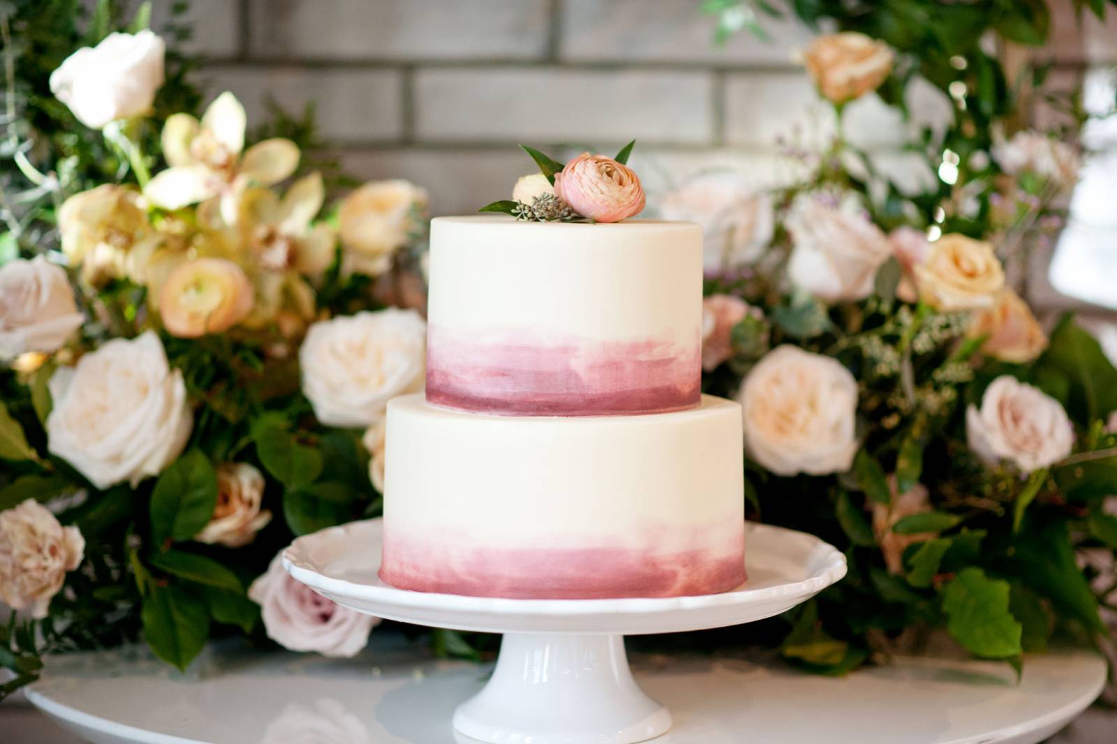 pink and white wedding cake inspiration