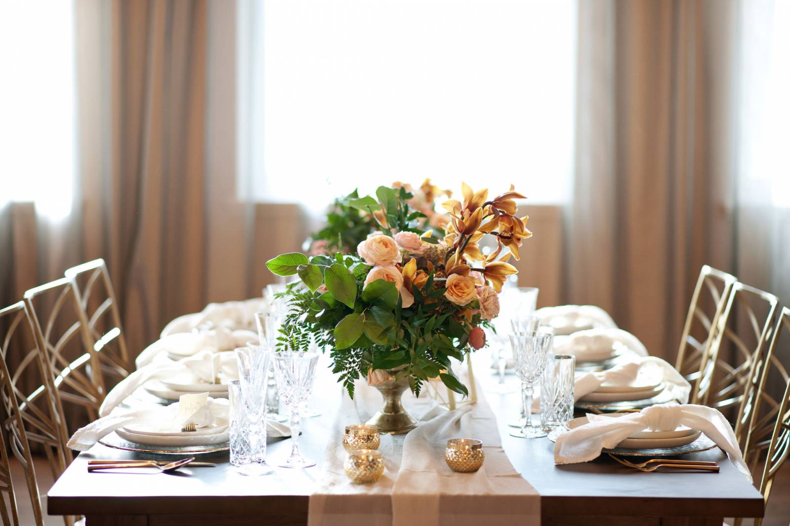 indoor wedding reception inspiration | floral centerpieces