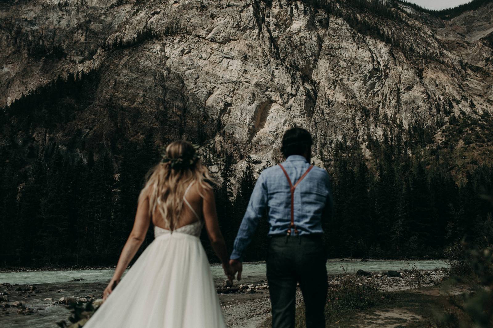 destination Banff elopement | lakeside portrait