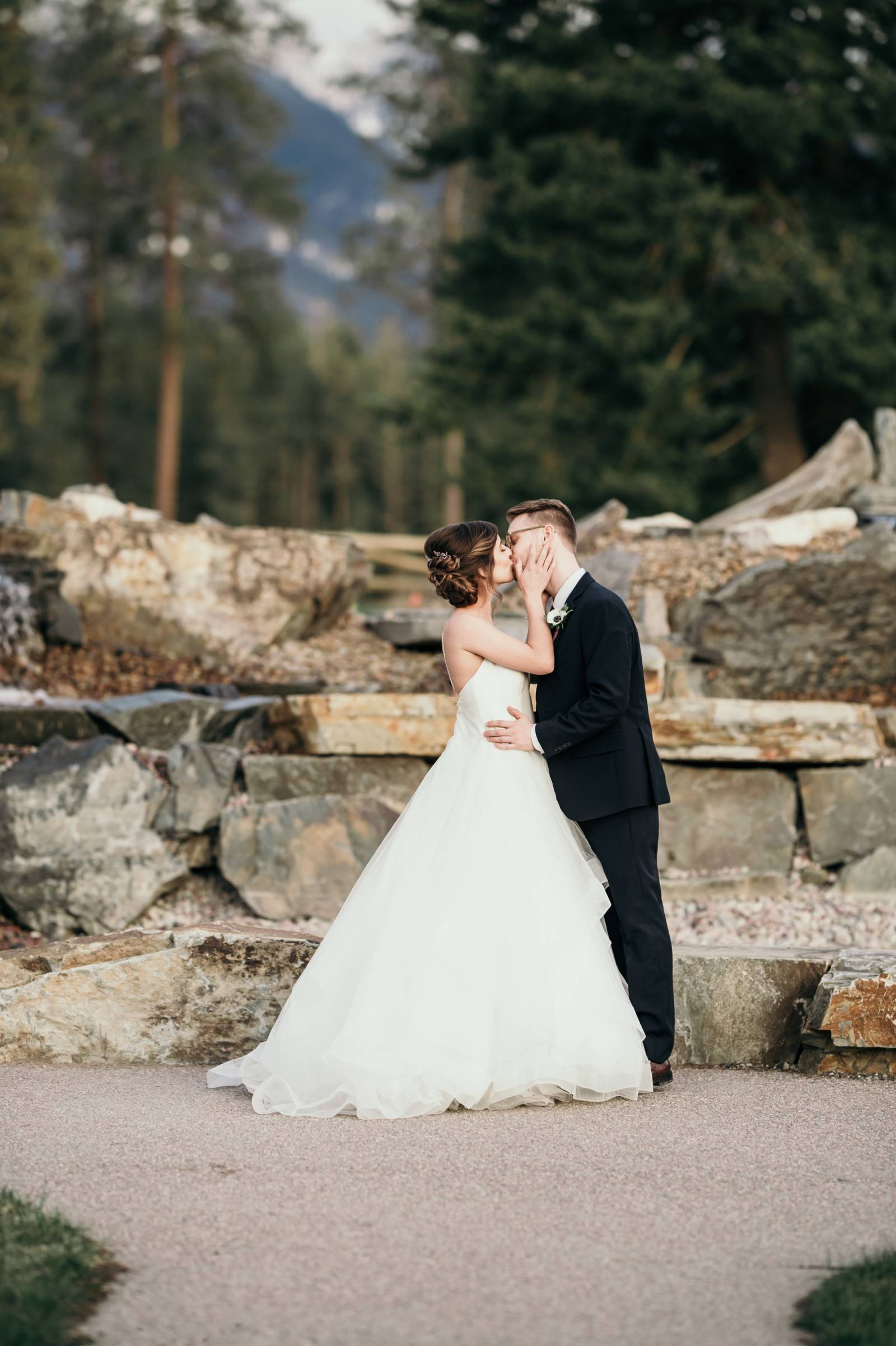bride and groom portrait captured by Honeybee Weddings | Montana styled shoot