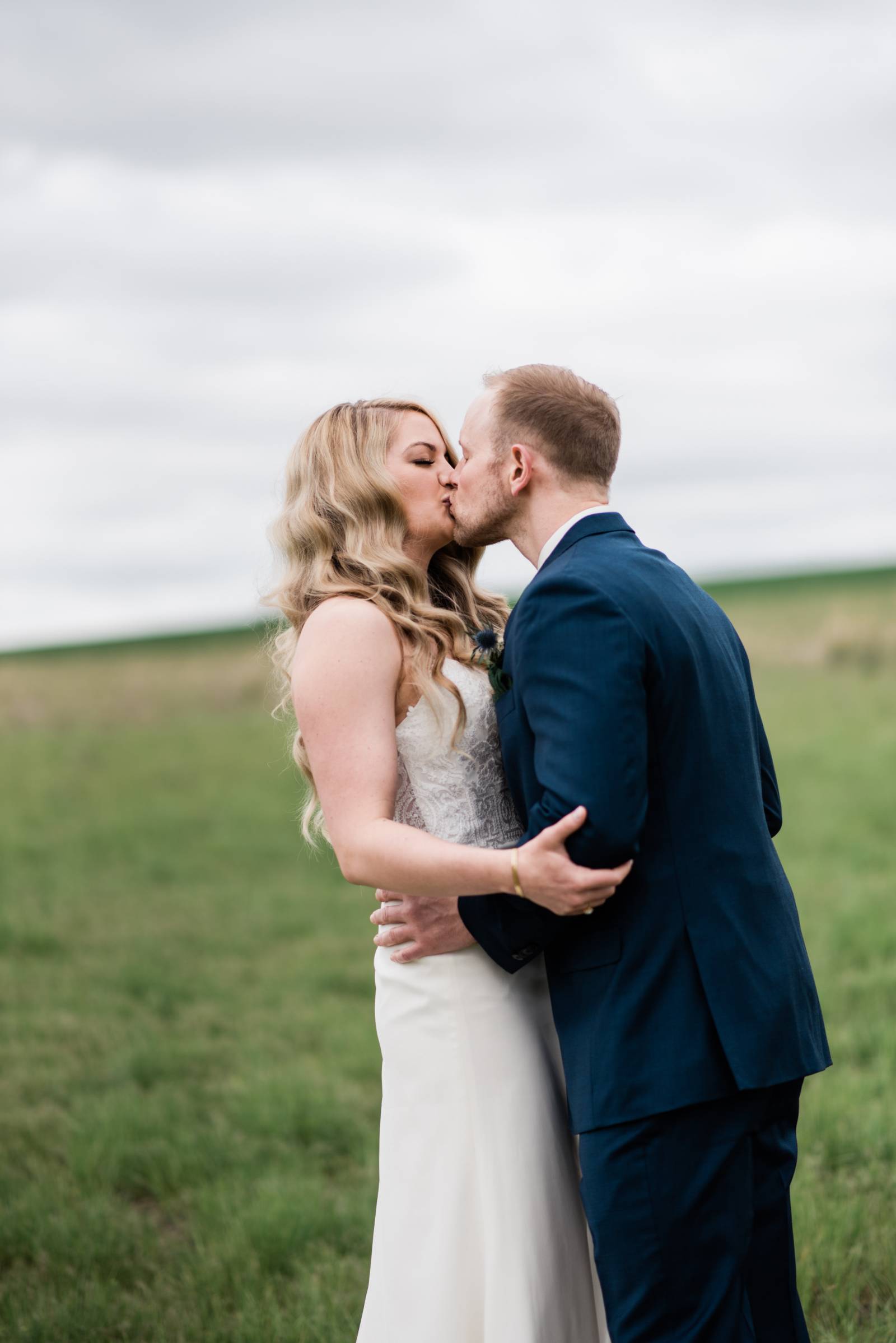Montana barn wedding inspiration | first looks