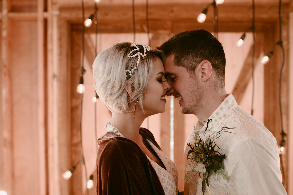wedding portrait of bride and groom | wedding planned and styled by Champagne & Linen