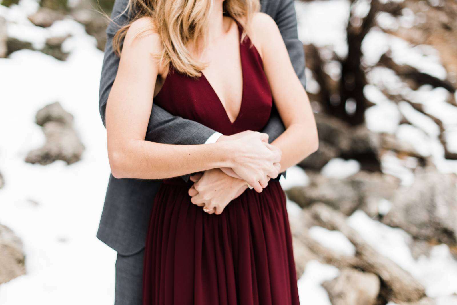 winter engagement photoshoot