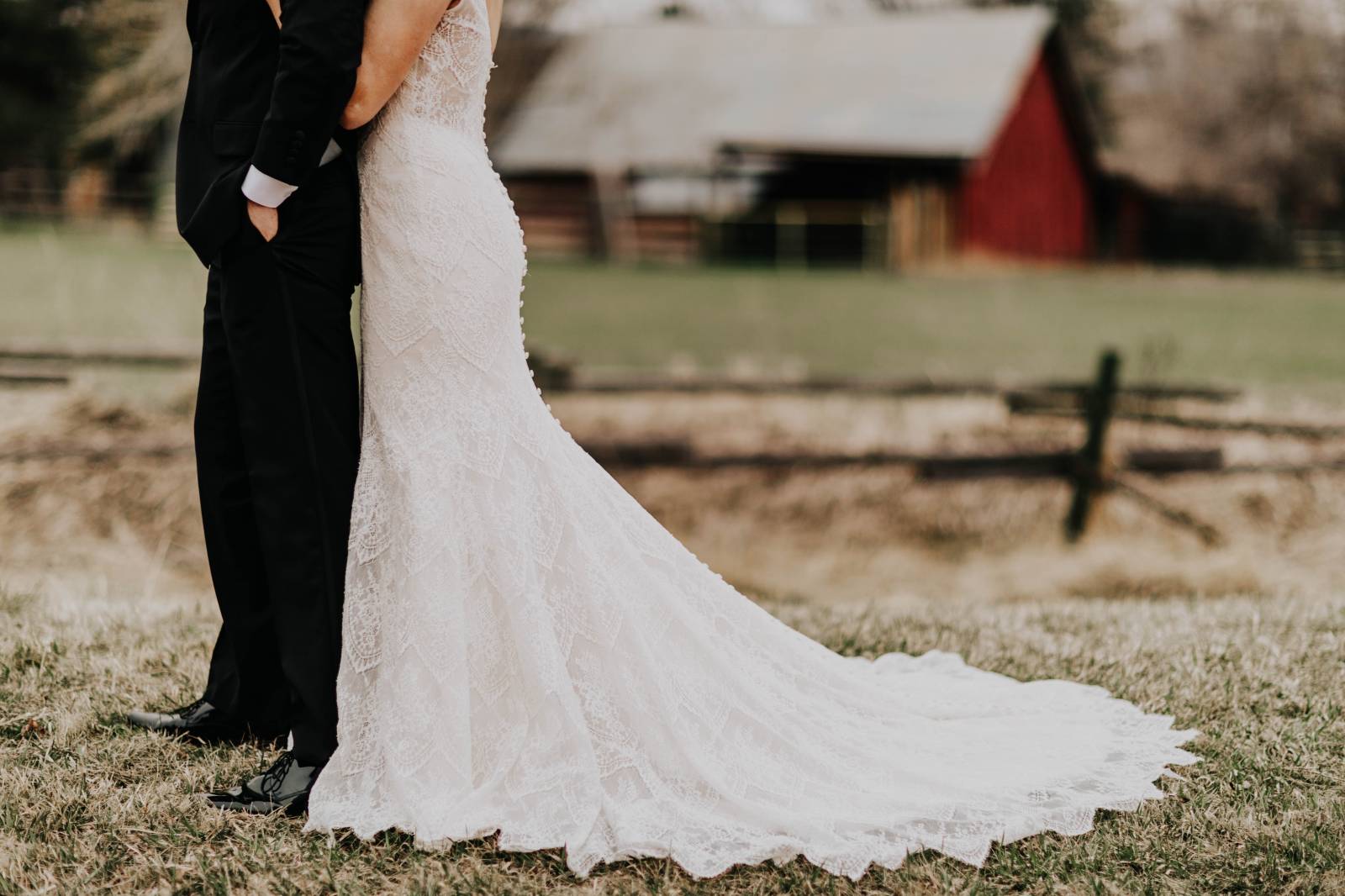 Simply Chic Wedding Inspiration | bride style