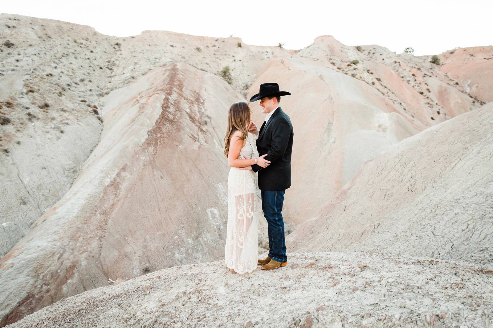 Southwestern summer engagement inspiration captured by New Mexico Wedding Photographer, Arielei Kinz