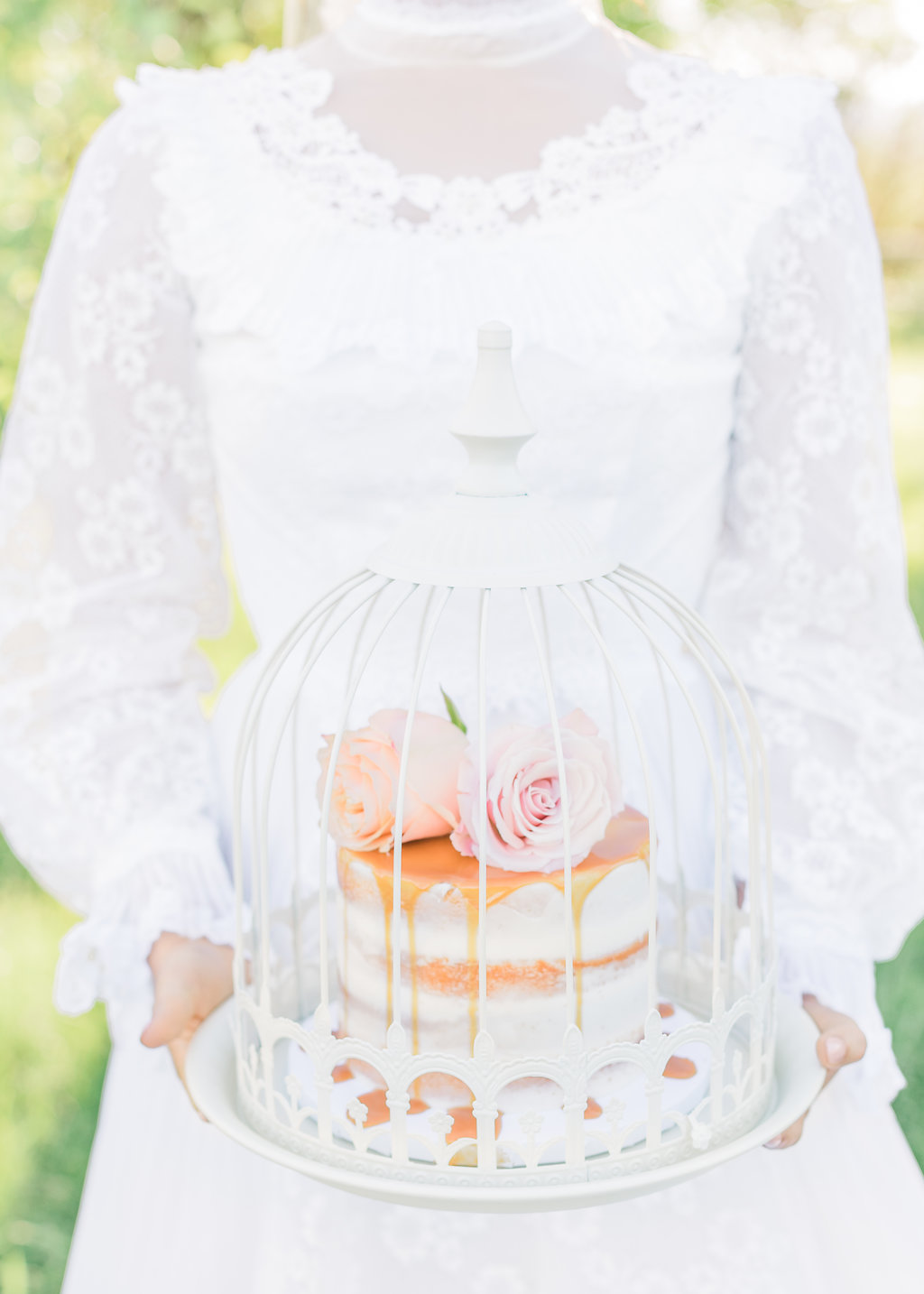 Cake Inspiration | Montana ethereal bridal portraits captured by wedding photographer KC Kreit Photo