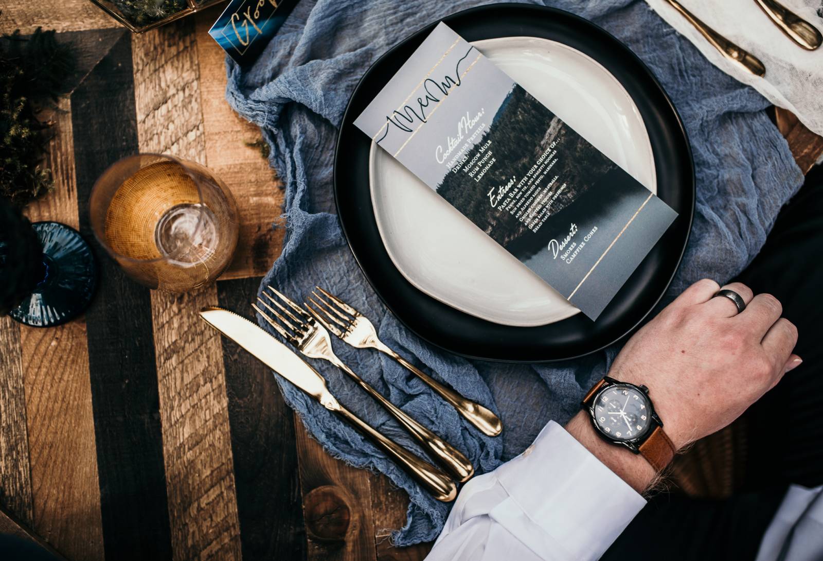 woodsy Idaho outdoor elopement inspiration | place settings