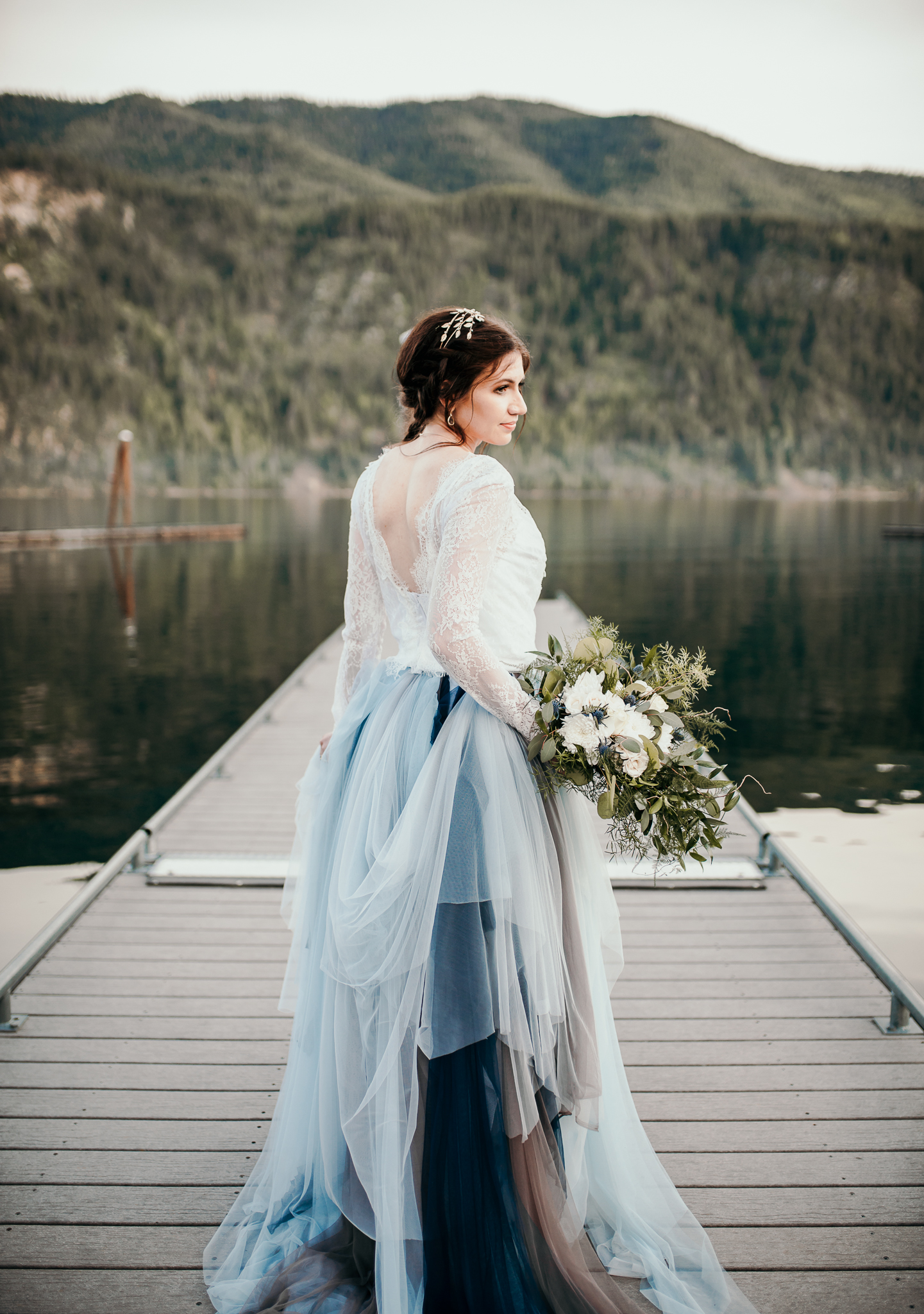 woodsy Idaho outdoor elopement inspiration | wedding dress inspiration