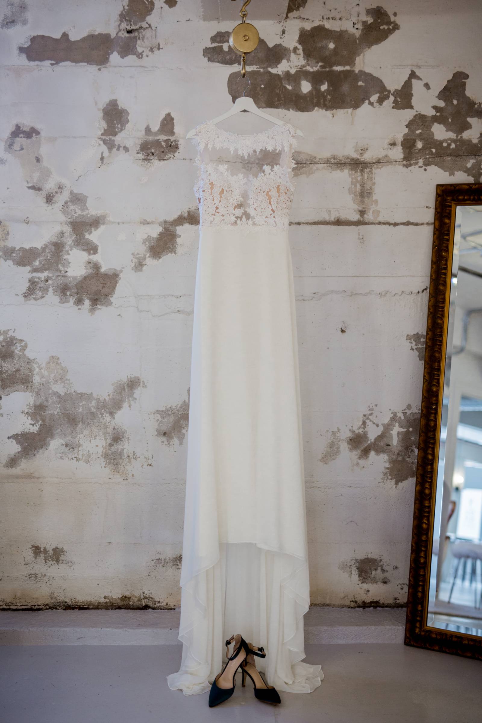Longmont, Colorado wedding inspiration at the St. Vrain | dress inspiration