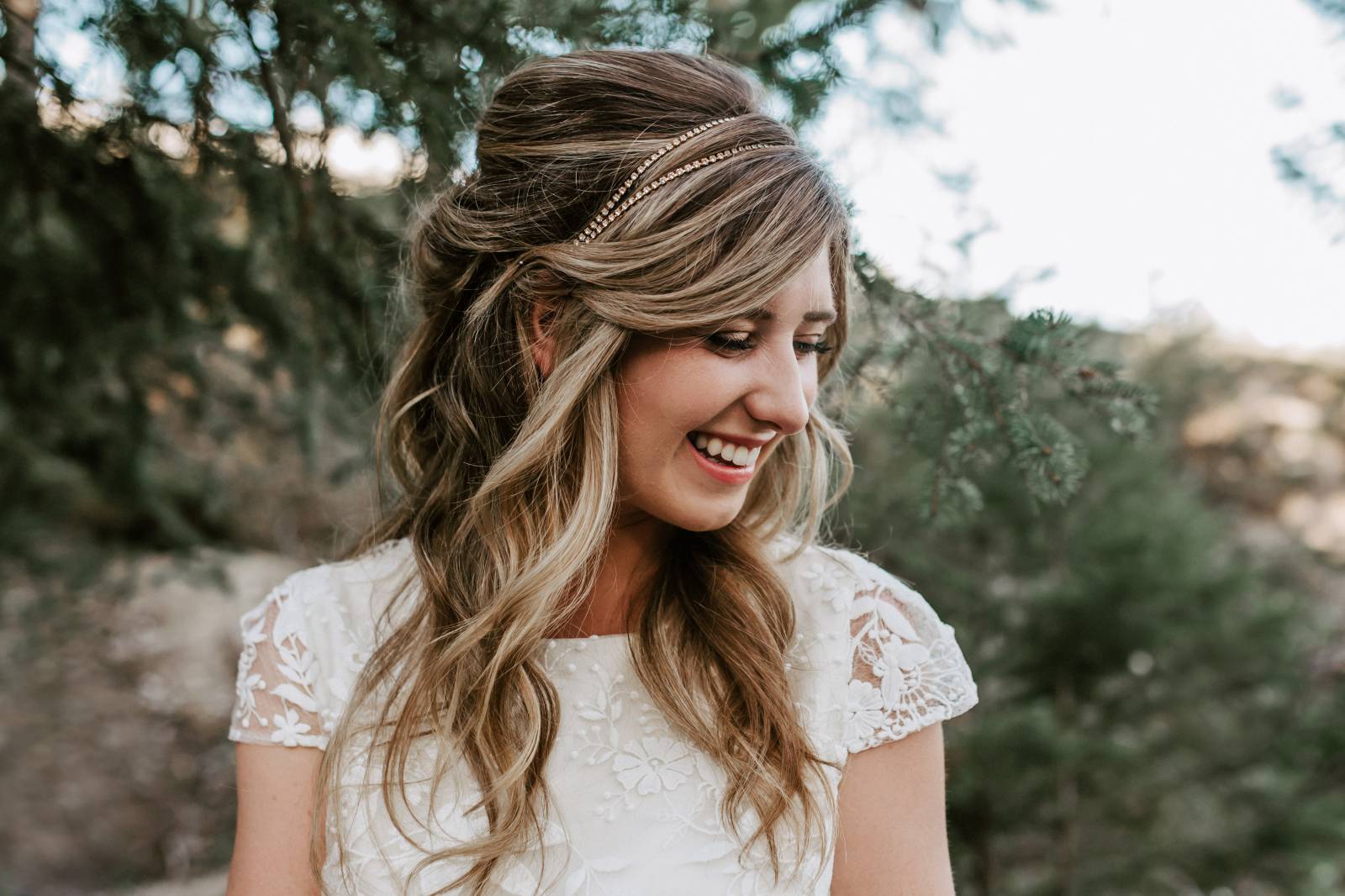 vintage wedding inspiration at Creekside Villa in Canmore | bride style
