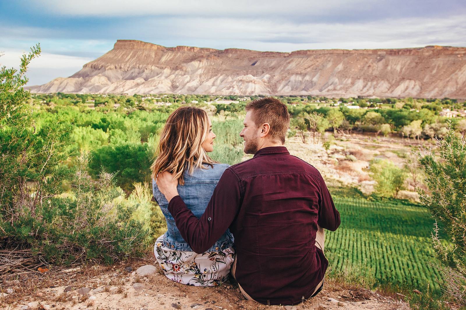 Colorado engagement photo session captured by Grand Junction Wedding Photographer, Carved Tree Photo