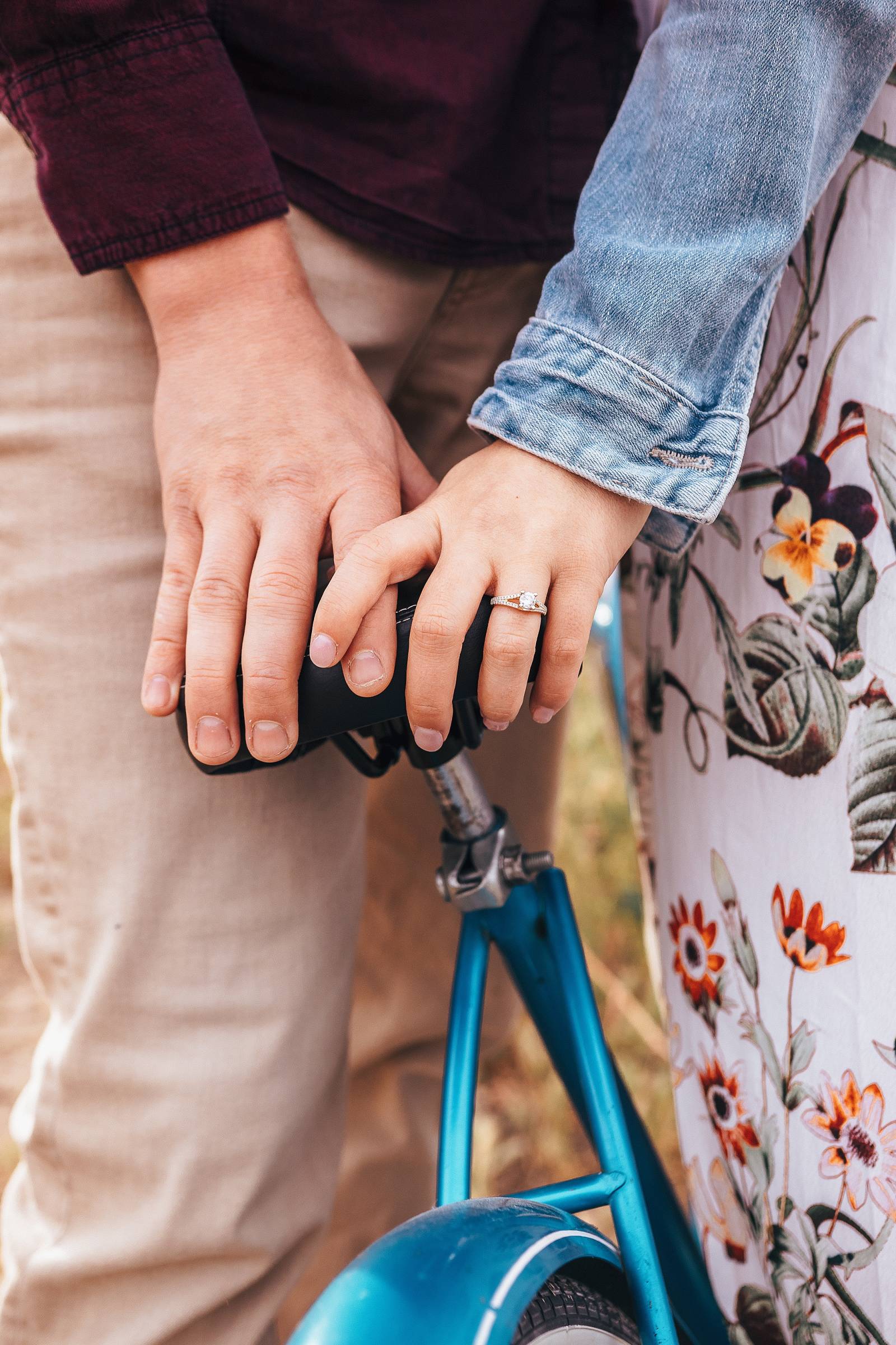 Colorado engagement photo session captured by Grand Junction Wedding Photographer, Carved Tree Photo