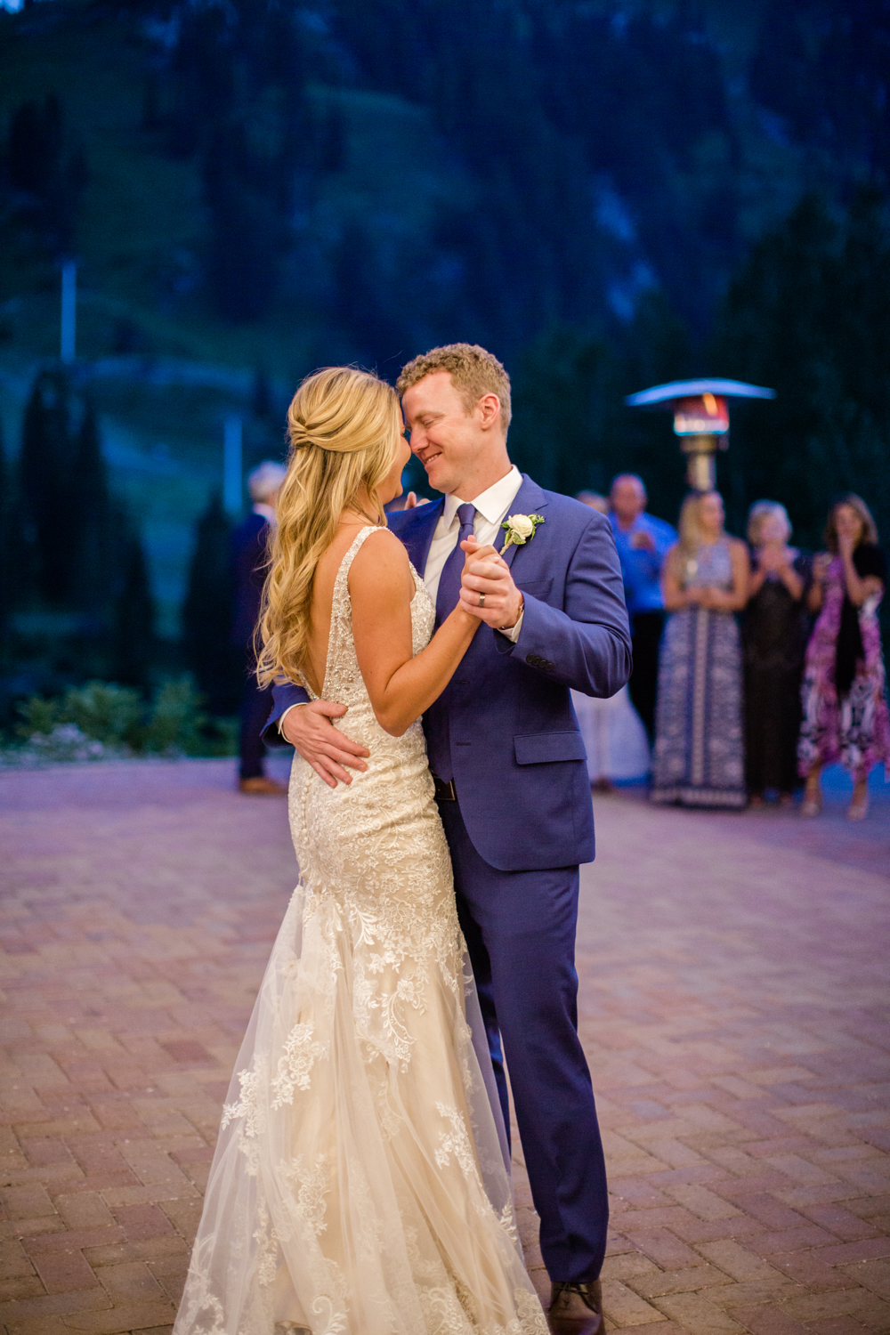 Alta Lodge | Utah Destination Wedding | first dance