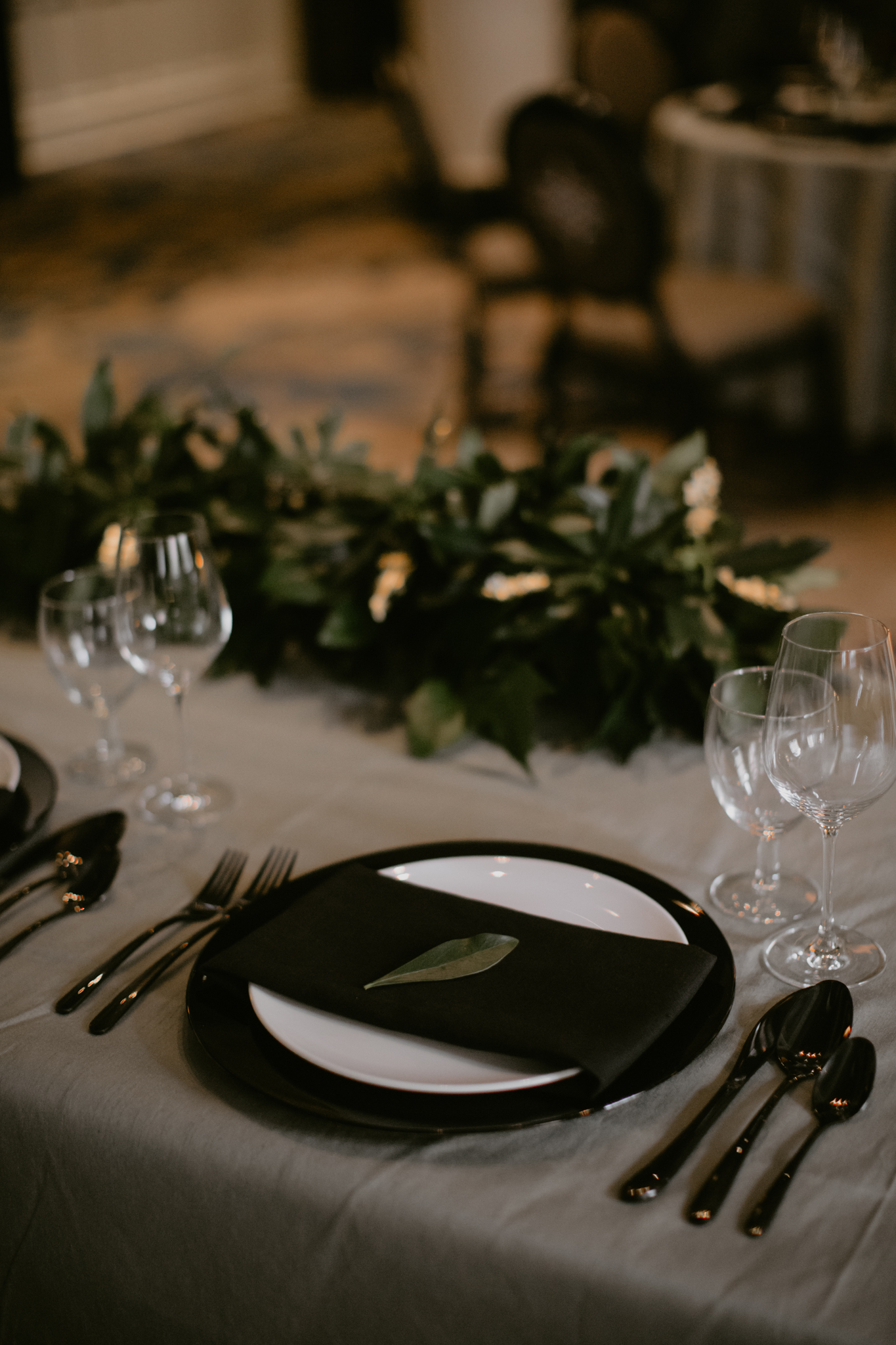timeless glamour wedding inspiration at the Fairmont Empress styled by Vancouver Island Wedding Plan